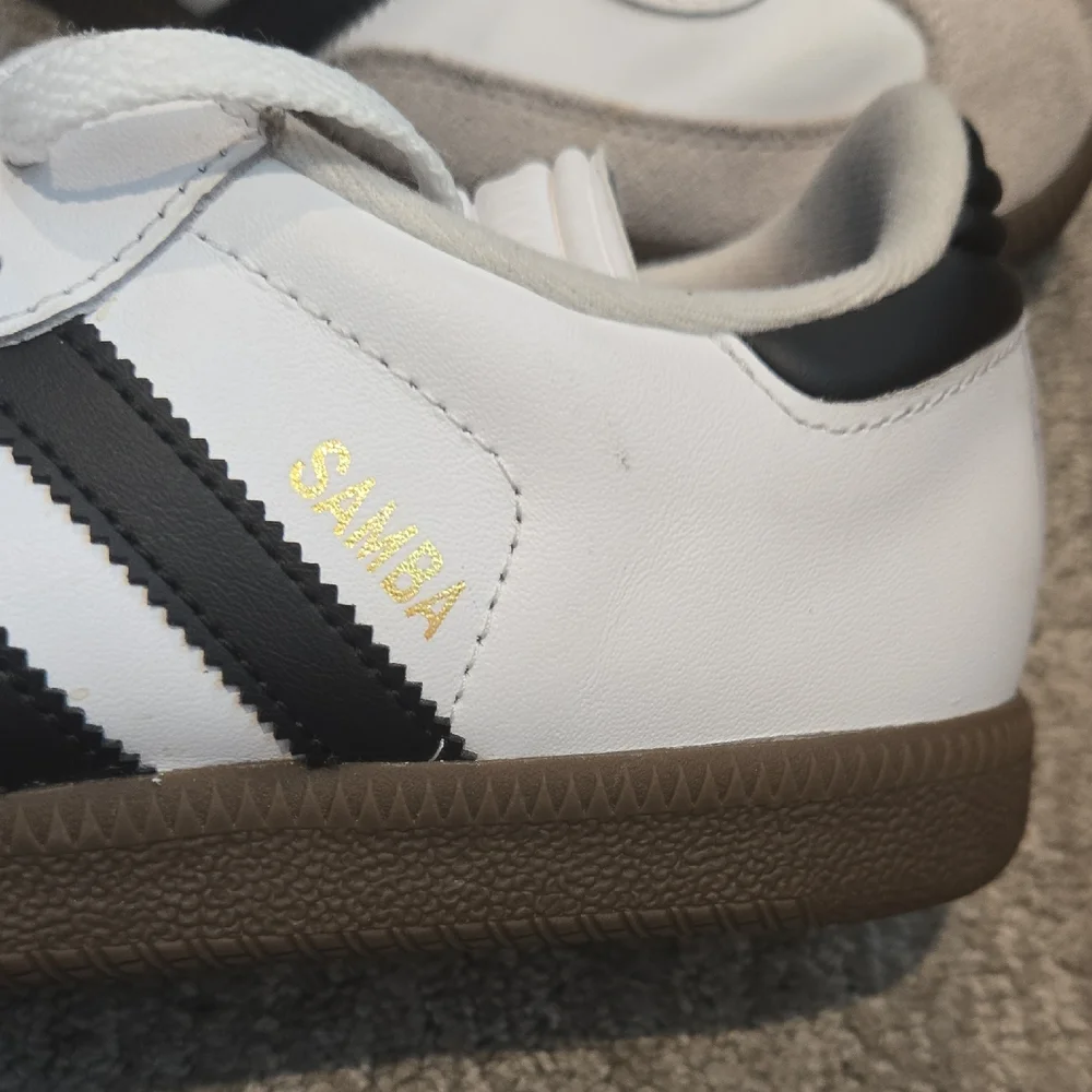 Adidas Samba White and Black Trainers Size 8 - Picture 16 of 16